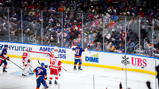 UBS Postgame Photos: Red Wings 4, Islanders 2