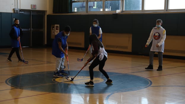 Islanders Floorball: Lynbrook Middle School