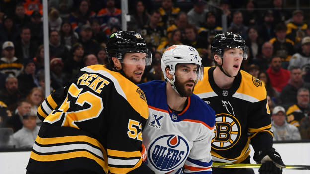 Edmonton Oilers v Boston Bruins