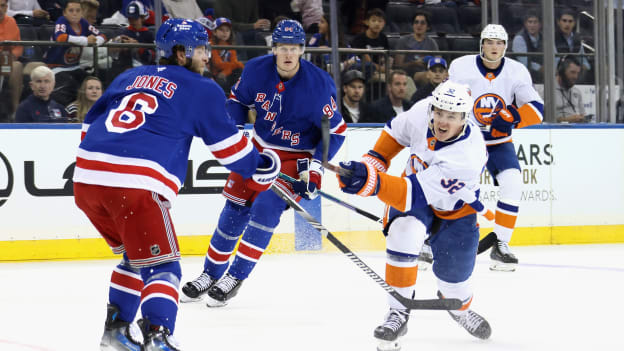 PHOTOS: Rangers 6, Islanders 4