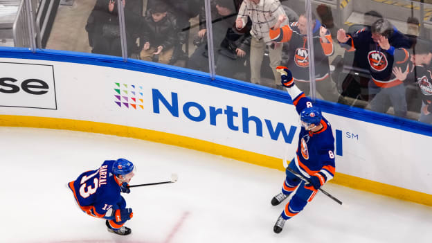 UBS Postgame Photos: Islanders 4, Maple Leafs 3 OT