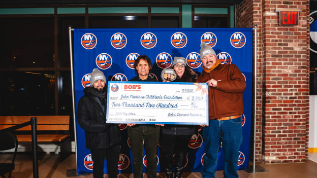 20251211_NYI_ANA_TOY-17