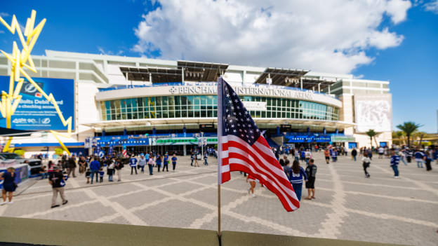 251116TBLvVAN_MilitaryAppreciation078cbl