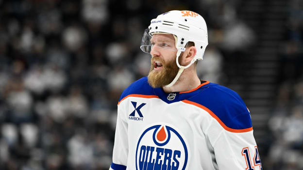 Edmonton Oilers v Utah Mammoth