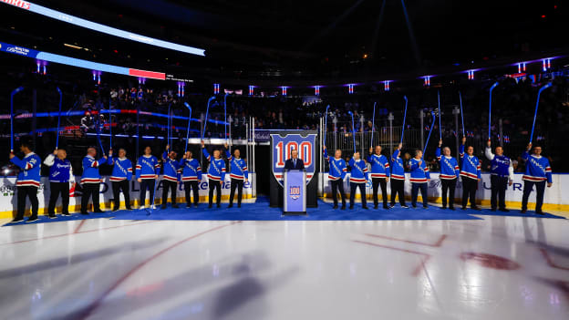 MF_NYR_012626__F2_8868