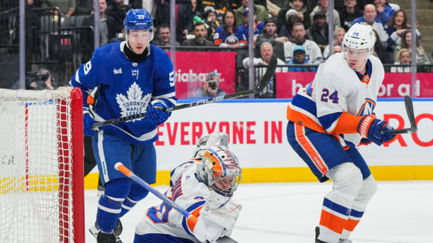 UBS Postgame Photos: Islanders 3, Maple Leafs 2