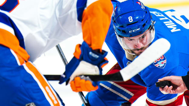 New York Islanders v New York Rangers