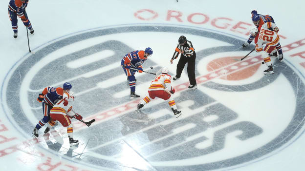 776360339_AD116_Flames_v_Oilers