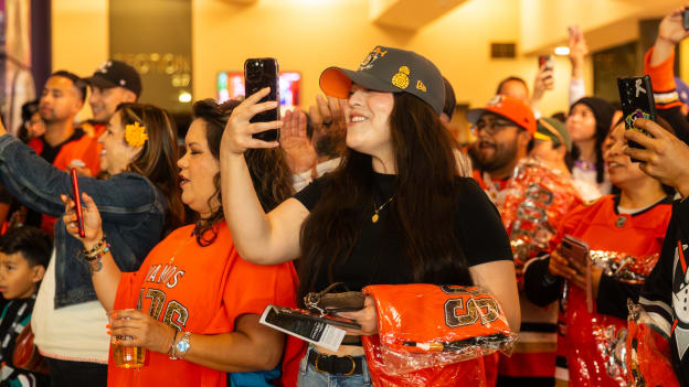 37387073_Ducks_11_02_25-9_jpg_Bella_Garcia_20251103_003144