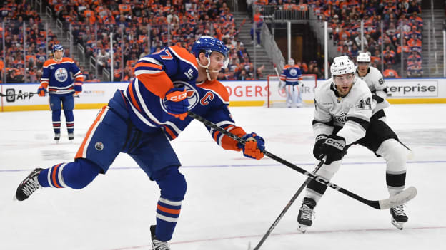 776312032_AD056_Kings_v_Oilers