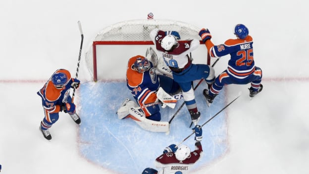 GALLERY: Oilers vs. Avalanche