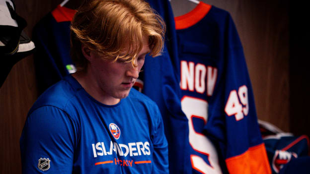 20251126_BOS_NYI_LACES-2