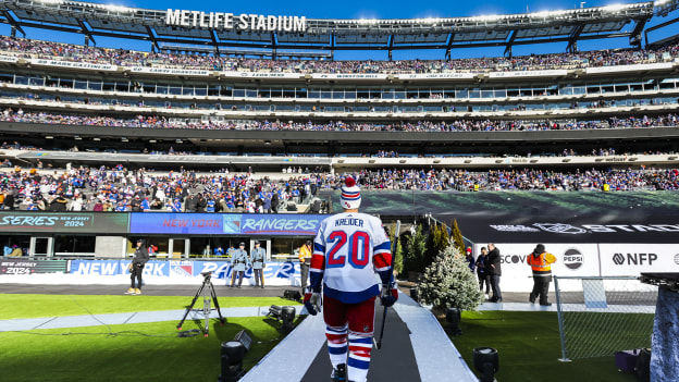 2024 Navy Federal Credit Union Stadium Series - Warm Ups