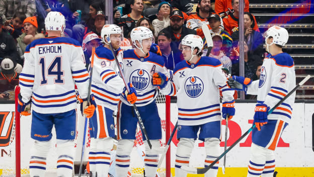 Edmonton Oilers v Anaheim Ducks