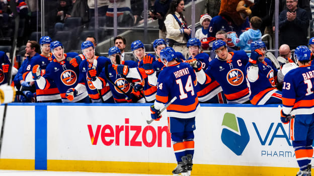 20251209_NYI_VGK_GOAL_HORVAT_3P-6