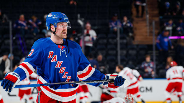 Carolina Hurricanes v New York Rangers