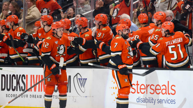 20250929_Sharks_Ducks_Robinson_0379