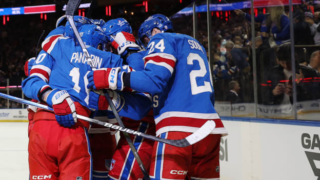 Buffalo Sabres v New York Rangers