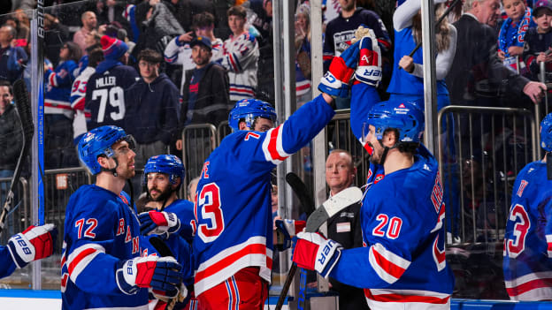 Ottawa Senators v New York Rangers