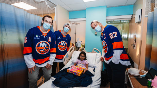 20251218_HOSPITALVISITS_COHENS-15