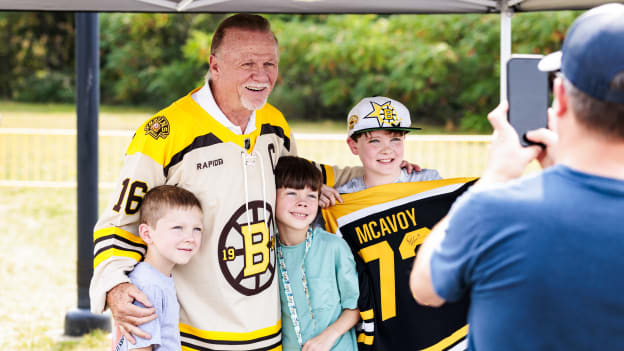 20250906_dle_bruins fan fest fitchburg12