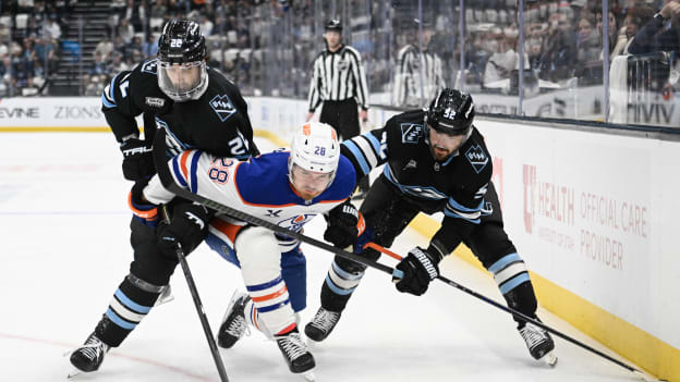 Edmonton Oilers v Utah Mammoth