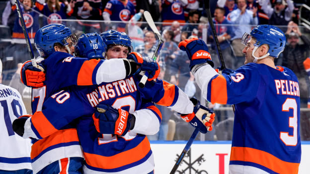 Socios.com Postgame Photos: Islanders 7, Maple Leafs 2