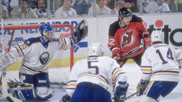 1990s-hasek-70-saves-gallerey