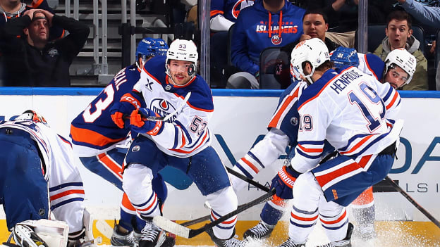 Edmonton Oilers v New York Islanders