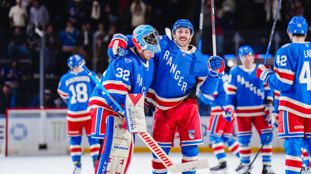 Boston Bruins v New York Rangers