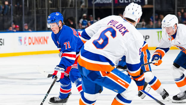 New York Islanders v New York Rangers