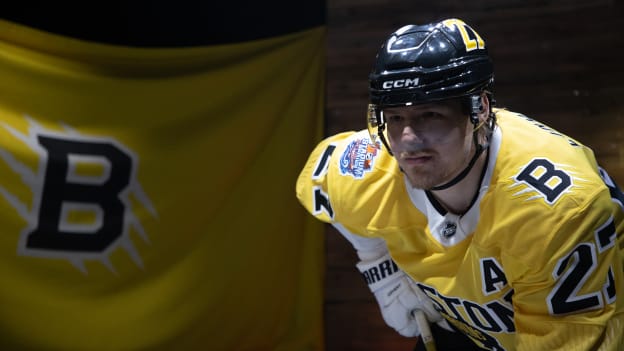 2025_12_03_NHL_StadiumSeries_Bruins_Player_341