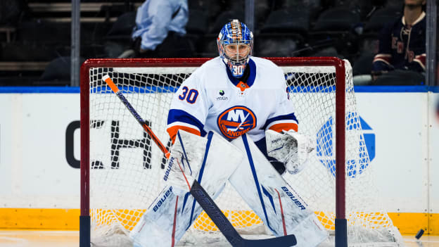 20251108_NYR_NYI_PRE_WARMUPS-6