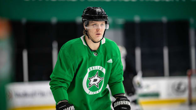 Stars open 2020-21 season with first day of training camp
