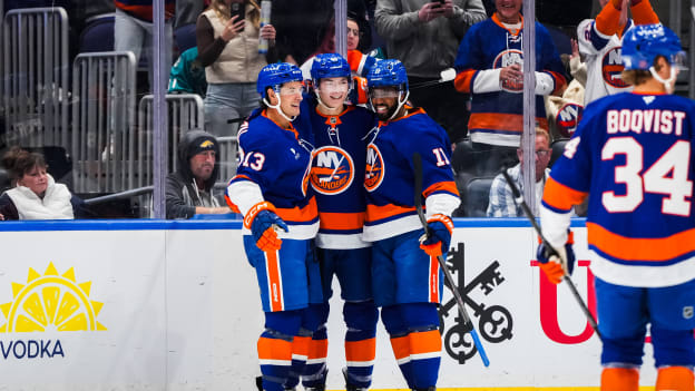 20251016_P2_GOAL_SCHAEFER_NYI_SJS-2