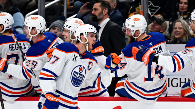 Edmonton Oilers v Pittsburgh Penguins