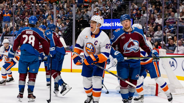 UBS Postgame Photos: Islanders 6, Avalanche 2