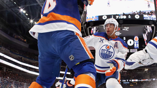 Edmonton Oilers v New York Islanders