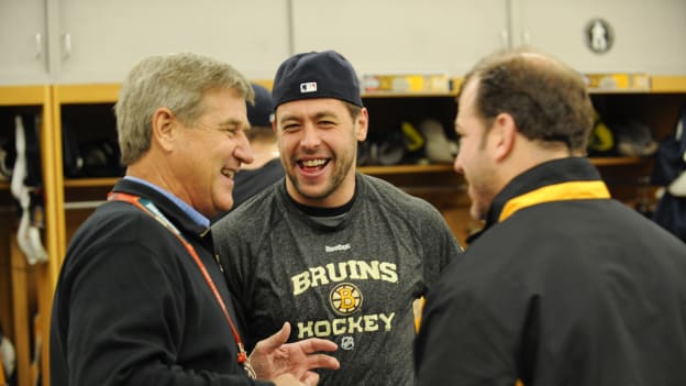Sturm_Marco_WinterClassic_1-1-09_3wBobbyOrr-MarkRecchi_Credit Eric Levin-Elevin Studios