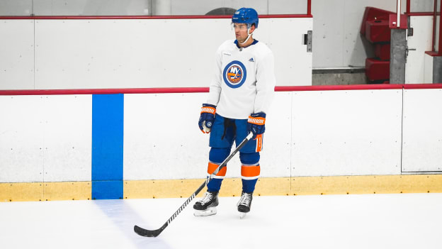 PHOTOS: Islanders Practice Dec. 6