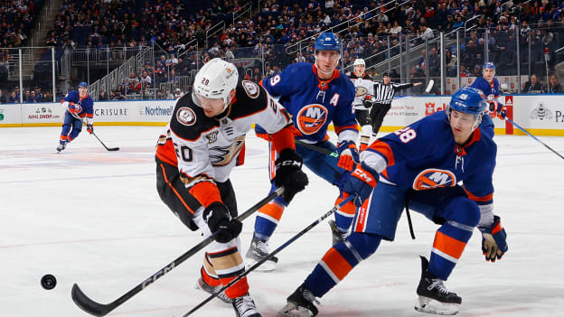 UBS Postgame Photos: Islanders 4, Ducks 3