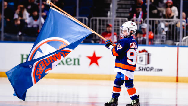 20251130_WSH_NYI_BLUELINEBUDDY-2