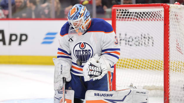 Edmonton Oilers v Chicago Blackhawks