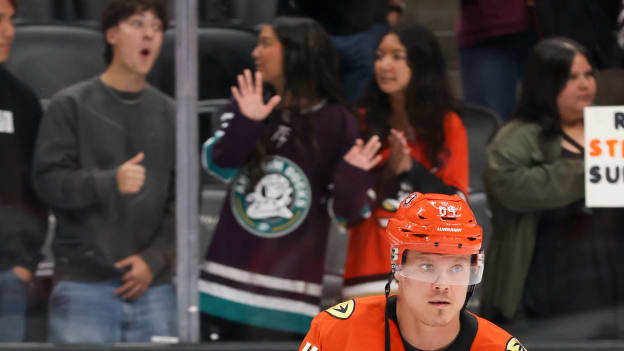 20250921_Kings_Ducks_Vasquez_0037