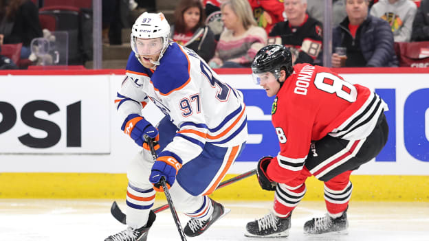 Edmonton Oilers v Chicago Blackhawks