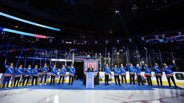 Fan Favorites Ceremony