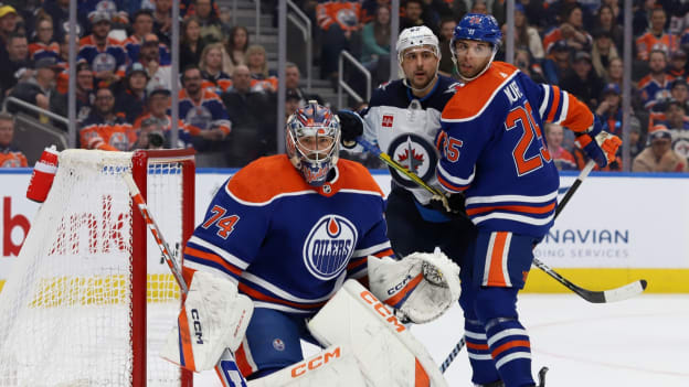 GALLERY: Oilers vs. Jets