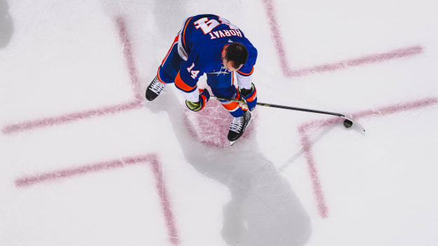 20251104_NYI_BOS_WARMUPS-24
