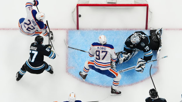 Edmonton Oilers v Utah Mammoth