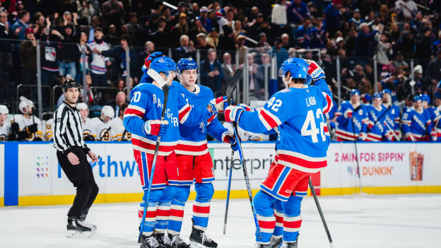 Boston Bruins v New York Rangers